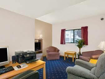 Hotel Super 8 By Wyndham Wi