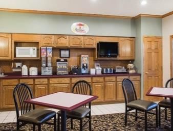 Hotel Super 8 By Wyndham Wi 2*